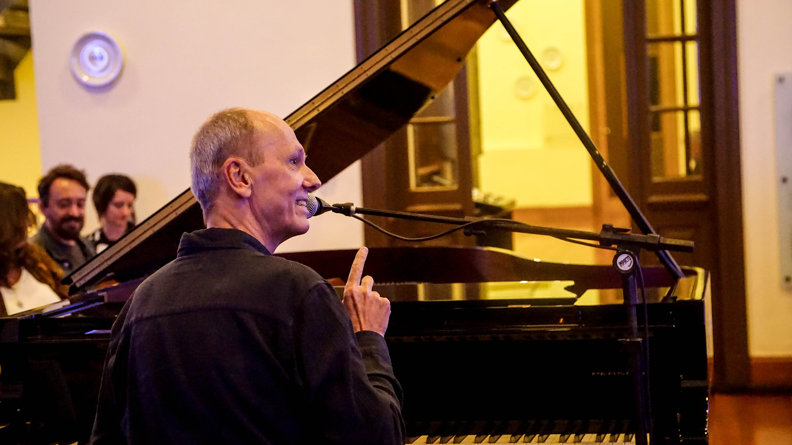 Cours-spectacle de José Miguel Wisnik « La Troisième rive du fleuve – Poésie et Chanson »